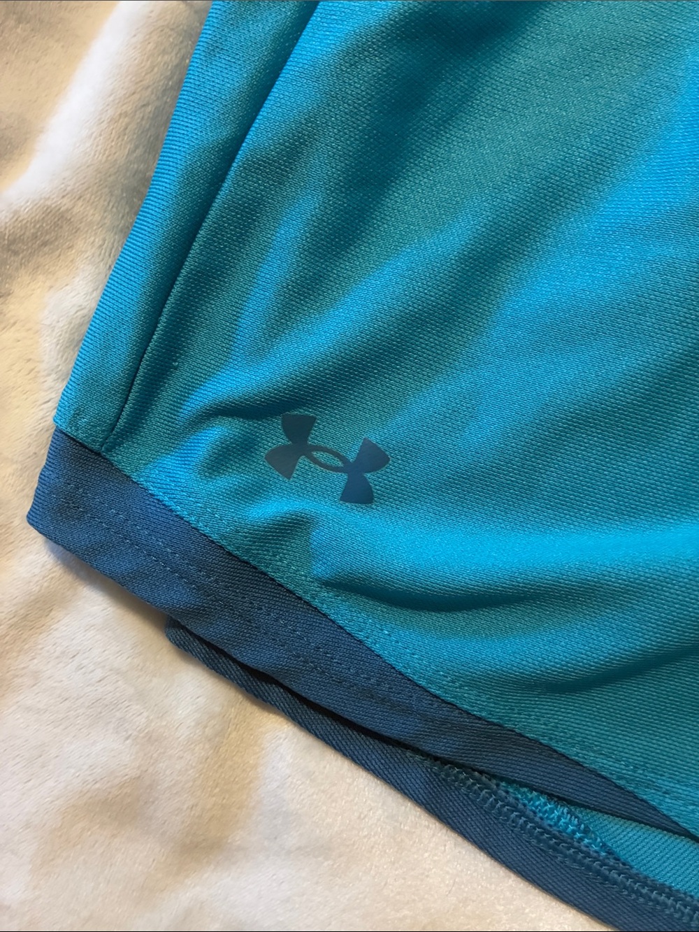 Shorts - Picture 2 of 4